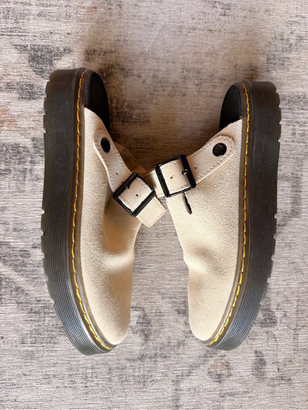 Doc Martens Carlson Clogs Slingback– Women’s Cream | Suede Leather - Picture 3 of 9